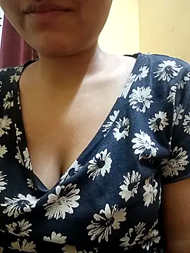 Sanaya 7 online show from December 5, 2025, 5:42 pm