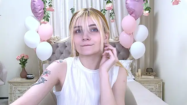 KellyStone online show from February 26, 2025, 2:15 am