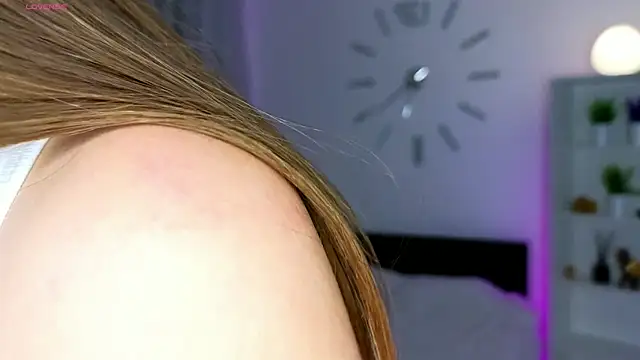 aryamirelle online show from December 12, 2024, 11:03 pm