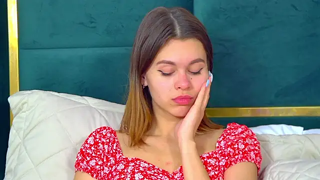 PollyLanders online show from January 30, 2025, 3:51 pm