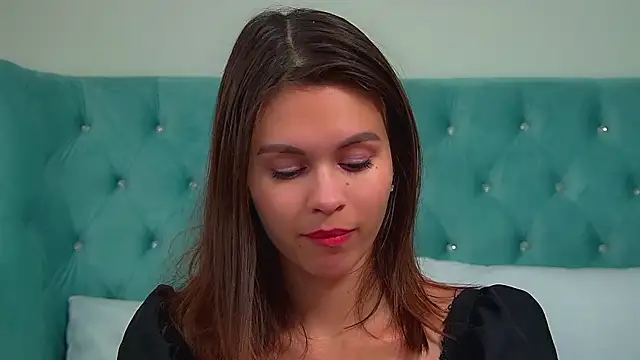 PollyLanders online show from March 3, 2026, 7:36 am