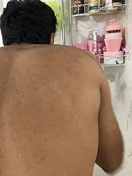 Lucascacaca online show from April 21, 2026, 9:59 am