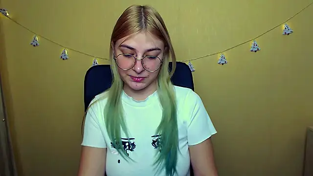 Luna Lush  online show from December 7, 2024, 12:13 pm