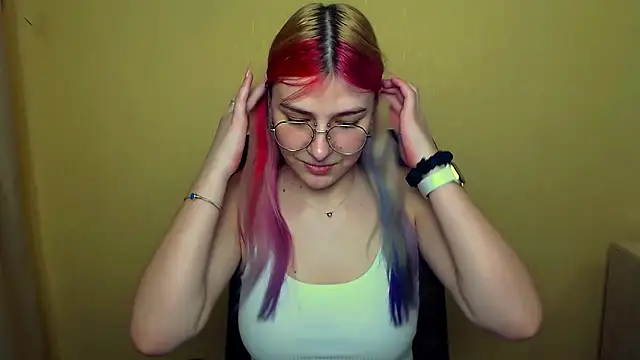 Luna Lush  online show from March 13, 2025, 11:41 am