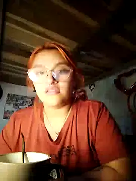 SophiaWeestt99 online show from February 13, 2025, 8:06 am