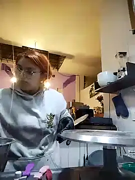 SophiaWeestt99 online show from February 14, 2025, 2:18 am