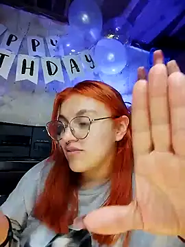 SophiaWeestt99 online show from March 11, 2025, 7:48 am