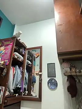 SophiaWeestt99 online show from October 10, 2025, 2:43 am