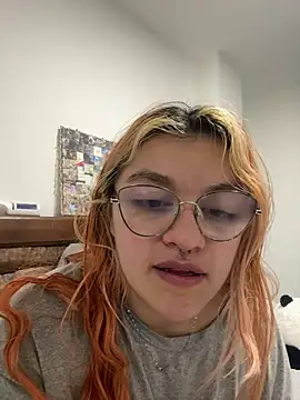 Snapshot of SophiaWeestt99 chatting on July 15, 2026, 4:29 am SophiaWeestt99 online show from July 15, 2026, 4:29 am