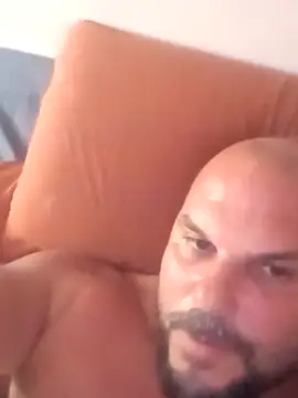 Javierchico online show from July 18, 2026, 5:28 pm