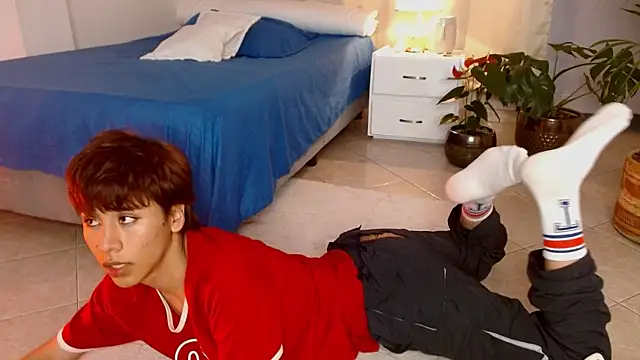 Tommyfoxboy online show from February 3, 2025, 2:13 pm