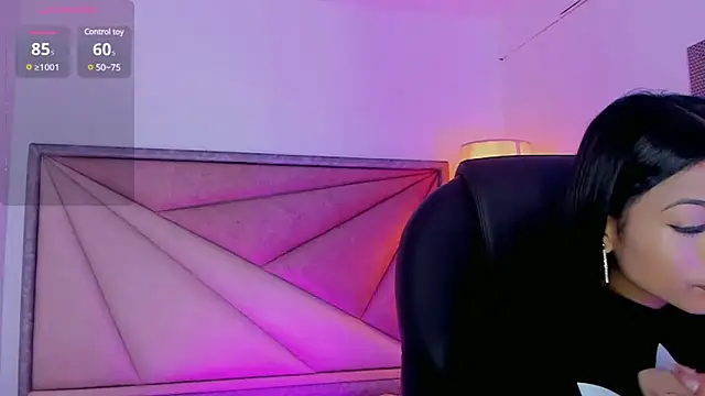 ZaraLim online show from February 21, 2025, 3:54 pm