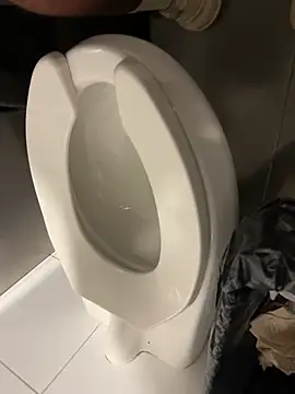 thiagowes online show from April 19, 2026, 1:05 am