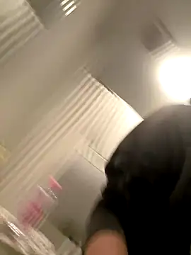 M1ssyk1ssy online show from November 5, 2025, 10:32 pm