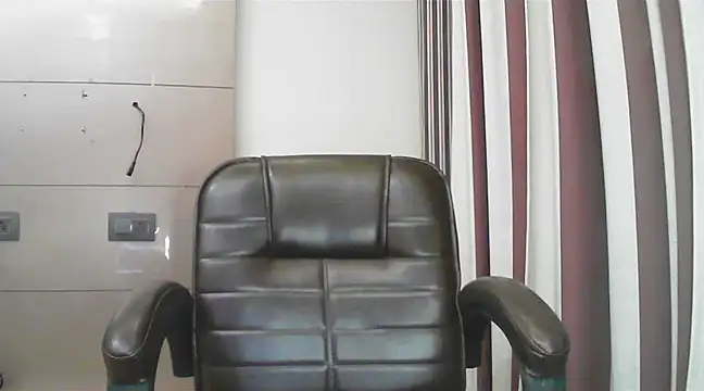 Snapshot of collage_hoty chatting on March 2, 2025, 7:34 pm collage hoty online show from March 2, 2025, 7:34 pm