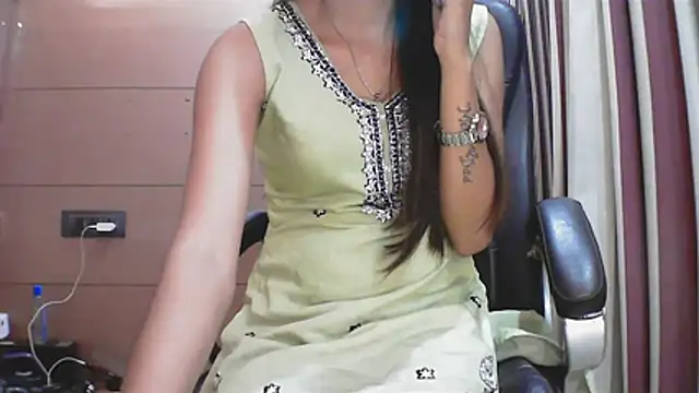 Snapshot of collage_hoty chatting on November 26, 2025, 5:36 pm collage hoty online show from November 26, 2025, 5:36 pm