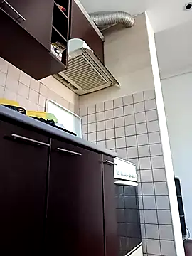 Snapshot of ladyrrr chatting on September 18, 2025, 6:59 am ladyrrr online show from September 18, 2025, 6:59 am