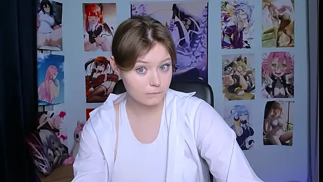 nikole kitt online show from February 17, 2025, 7:42 pm