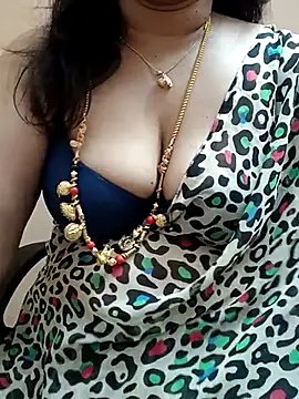 gaurika18 online show from February 25, 2025, 11:44 pm