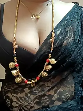 gaurika18 online show from March 6, 2025, 12:54 am