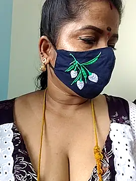 Snapshot of gaurika18 chatting on June 12, 2026, 4:55 am gaurika18 online show from June 12, 2026, 4:55 am