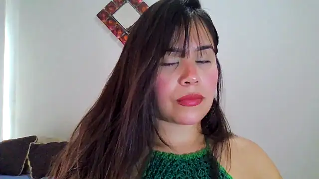 DeusaDemeeter online show from May 6, 2026, 6:02 pm