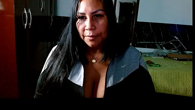 Snapshot of Demion_prince chatting on January 18, 2025, 12:47 pm Demion prince online show from January 18, 2025, 12:47 pm