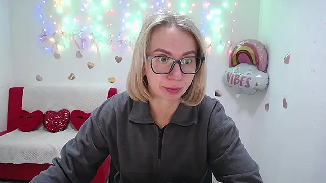 VasilisaSii online show from September 27, 2025, 5:01 am