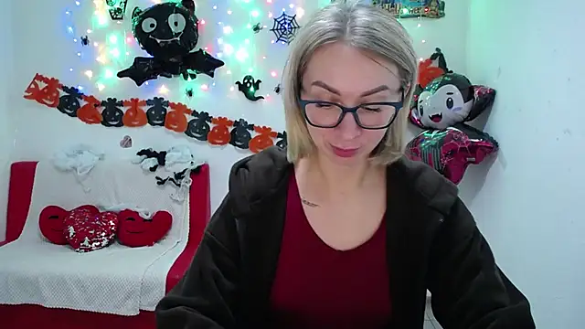 VasilisaSii online show from October 17, 2025, 7:55 am