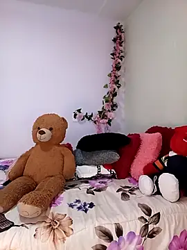 kymmgolden online show from February 28, 2026, 12:39 pm