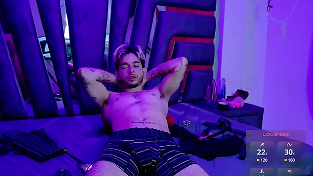 AliceandMax online show from March 20, 2025, 5:15 pm