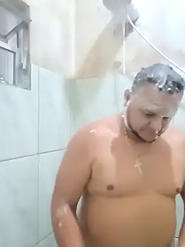 Snapshot of DitchingThrottle chatting on February 19, 2026, 9:11 pm DitchingThrottle online show from February 19, 2026, 9:11 pm