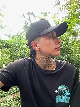  PhillipBrown online show from December 7, 2024, 9:33 pm