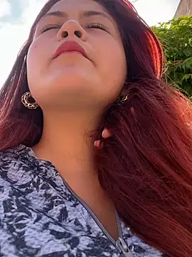 lia moon77 online show from December 7, 2024, 6:48 pm