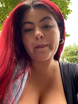 lia moon77 online show from October 10, 2025, 7:35 pm