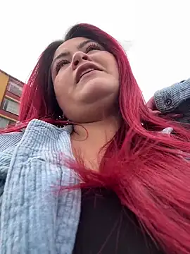 lia moon77 online show from October 29, 2025, 7:48 pm