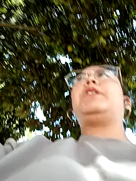 lara moon25 online show from December 6, 2024, 6:39 pm