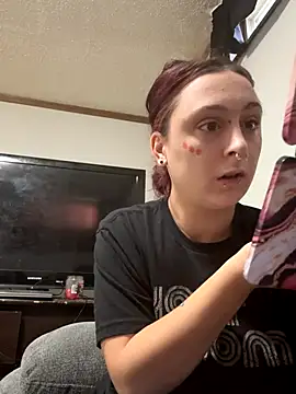 NovaLove2002 online show from October 6, 2025, 3:53 pm