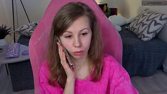 Lill Mary online show from March 3, 2025, 3:41 am