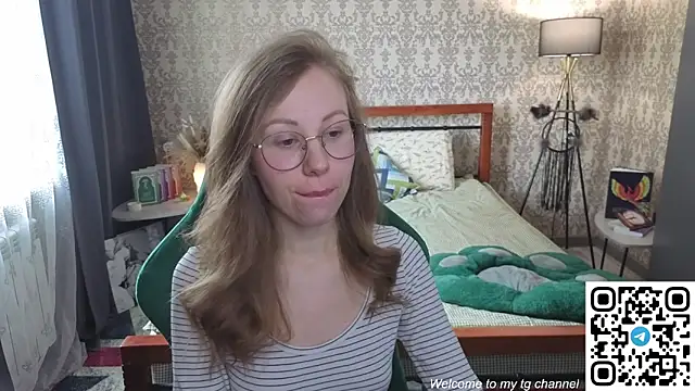 Lill Mary online show from April 23, 2026, 2:24 am