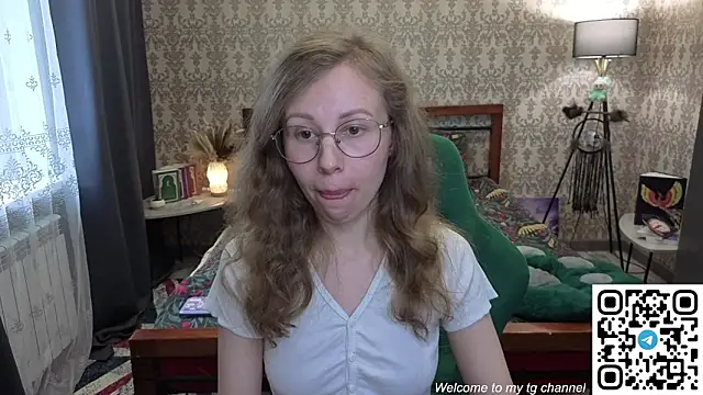 Snapshot of Lill_Mary chatting on May 21, 2026, 2:07 am Lill Mary online show from May 21, 2026, 2:07 am
