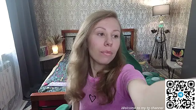 Snapshot of Lill_Mary chatting on May 25, 2026, 6:19 am Lill Mary online show from May 25, 2026, 6:19 am