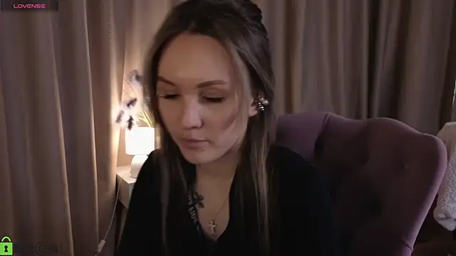 Snapshot of Wendy_mm chatting on May 17, 2026, 8:55 am Wendy mm online show from May 17, 2026, 8:55 am