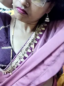 anuradha1432 online show from September 10, 2025, 10:37 am