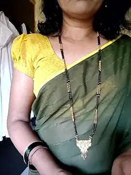 anuradha1432 online show from May 24, 2026, 10:42 am
