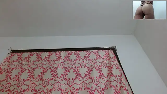 Snapshot of sammanta_hott chatting on December 5, 2025, 6:37 pm sammanta hott online show from December 5, 2025, 6:37 pm