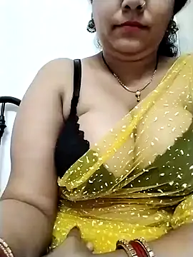 Snapshot of Nyra-23 chatting on December 20, 2024, 8:17 am Nyra-23 online show from December 20, 2024, 8:17 am