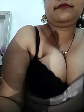 Nyra-23 online show from March 12, 2026, 7:58 am