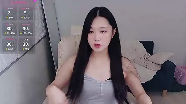 who Lilly online show from October 9, 2025, 12:03 pm