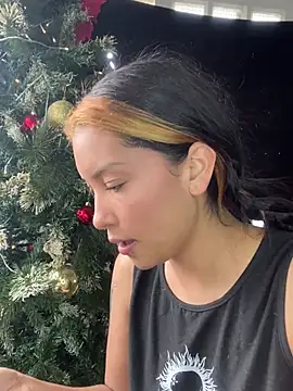 baby lizy online show from December 28, 2024, 7:54 pm